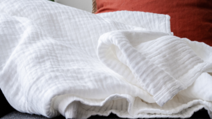 A Guide to the Different Types of Blankets | Hotel Supplies Canada